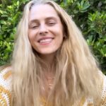 Teresa Palmer Instagram - My love affair with @vegamour has begun ✨ I can’t wait to try all the other products from Vegamour like the HYRDR8 mask. Now available exclusively at Sephora in Australia and New Zealand @sephoraaus @sephoraanz