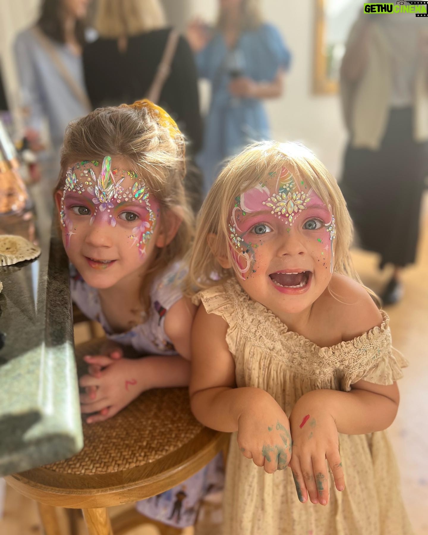 Teresa Palmer Instagram - It’s Prairie party time!! 🌙🧚🏻 Happy 2nd birthday sweetheart. What a day 🤪🥰✨💤 The sun came out and shined it’s goodness down on us all! such awesome friends showed up to celebrate you today Miss Moon! nothing like the chaos of a birthday party with sugar junkie kids running wild makes me happier, Legit! We also had a bunch of legends upleveling the party today like Nat from @oldmacfarmssasouth who brought her sweet furry friends for cuddles, @vanessavoodoo rocking not only the coolest hair in town but also the maddest skill set decorating these little human faces. (She’s NEXT LEVSSS Adelaide!) And the beautiful Anita from @smalldelights showing up year after year, kid after kid and making the most beautiful and TASTY vegan birthday cakes in all the land. Also @oasisinadelaide, what a perfect sanctuary you’ve created here and we felt so excited to host the party in this beautiful space, loved seeing all these little people filling the home up with joy. Also mad props to my Dad KP and @kaarenpalmerchampagne for bringing the booze which the adults guzzled heartily and the freshly made bread with truffle oil #winning Can’t believe our baby of the family is 2! 🥹🥹 P.s Figured out my fav ditch-the-junkyass-party-bag hack; buy cheap white t-shirts in all different sizes plus fabric paints, glitter & markers and let the kids run amok weeeee k ✌🏼
