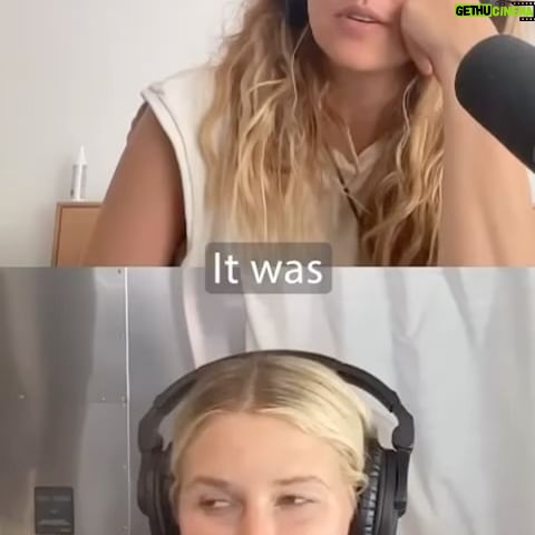 Teresa Palmer Instagram - Hubby hijack on @themotherdazepodcast today! It’s another solo episode and we giggle over marriage dynamics, significant sunburns, stolen skincare and how NOT-to ease the overwhelming list of to-dos. We also chat our sugar and device limitations with the kids, have some good old afternoon Lols and breakdown our love languages! (Hint mine involves cleaning 🙃🙃) What’s yours? (Acts of service, Physical Touch, Gifts, Affirmations, Quality Time) out wherever you listen to poddys!