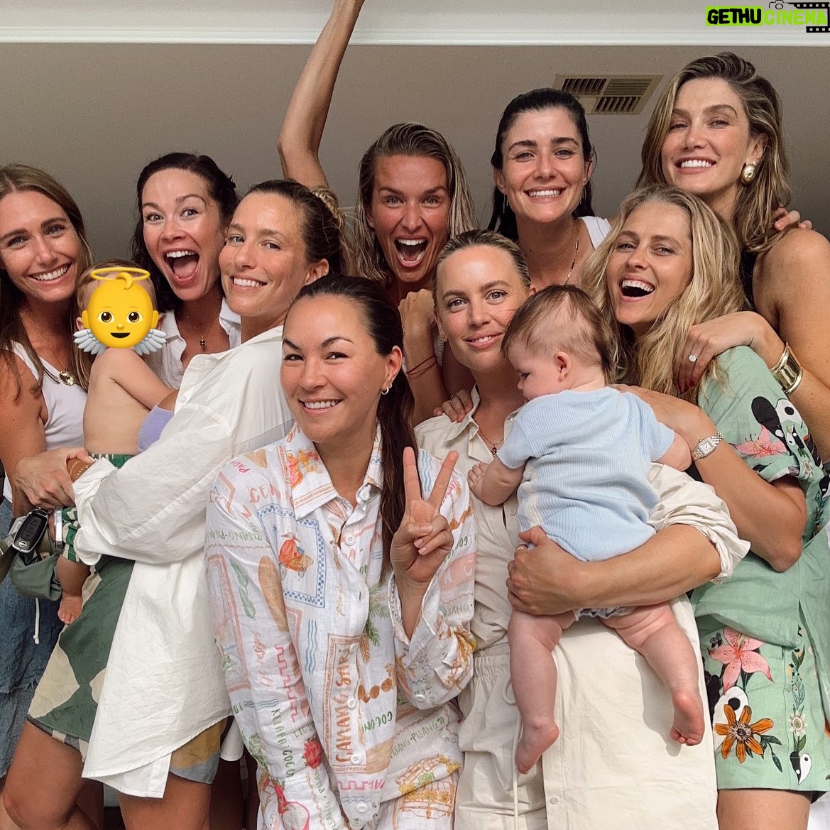 Teresa Palmer Instagram - Oh what a beautiful day with these legends celebrating our gorgeous @amy_whelchel being back in Oz!!!