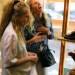 Teresa Palmer Instagram – These people make me so happy 🥹 love my girls and loved coming together to celebrate the launch of @fredasalvador’s new shoes and bags. This was one of my favourite days with my favourite people. Good for the soul ✨❤️ @rachelbilson @obliviaallen @swrightolsen @rumerwillis ALSO soul sis @nikkireed was there but we got no photos together?! #fredasalvador