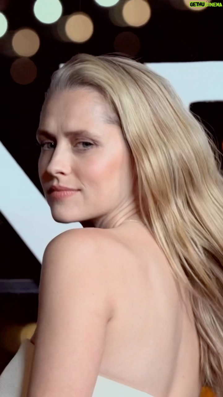 Teresa Palmer Instagram - Took a quick Sydney trip to celebrate the launch of @theofficialpandora Lab-Grown Diamonds. One-of-a-kind lab-grown diamonds, cut and polished by skilled artisans, have a lower carbon footprint compared to mined diamonds. Setting a new industry standard for creating beautiful jewellery with a reduced impact on the planet. Since August 2022, every piece has been made with 100% renewable energy and 100% recycled silver or gold. Love this so much and what a fab evening (@megmac is such a superstar, it was amazing seeing her live!) Thanks for having me Pandora! #ad hair by @massimotirimacco makeup by @isabellaschimid styling by @rachelwayman ⚡️ @lunnandco_agency