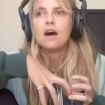 Teresa Palmer Instagram - Our chat with the gorgeous “Bring Your Own Energy” babe @calliegullickson is up now on the pod. She’s such good vibes and we talk fitness, pregnancy workouts and labour prep! @themotherdazepodcast wherever you get your poddies! #fitpregnancy #fitness #pregnancy #firsttrimester #secondtrimester #thirdtrimester #workout #motherhood