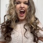 Terra Jolé Instagram – No time for the salon?  Try doing it at home while you check on your kids!  If you’re not a pro, it won’t be perfect, BUT it may save you hundreds and unleash a new talent! 🤌🏼❤️🥸 #hair #diy #stayathomemom #hairday
