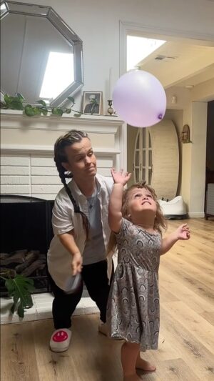 Terra Jolé Instagram - Part 1 - Get Ready with me to help Penny deliver the last of her Girl Scout cookies!!! You all have helped make this year bigger and better than ever. Thank you so much.  I will share details about her cookie sales in another video, but words can’t describe how grateful we are for your support. 🍪💚
#grwm #girlscouts #brownies #vlog #cookieseason #penelopecharlevoix