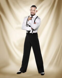Tess Daly Instagram - Such terribly sad news today. Gone too young @robinwindsor 💔 Your infectious personality, energy and talent will be deeply missed by all who knew you. My heart goes out to your loved ones at this time ♥️