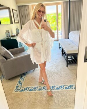 Tess Daly Instagram - One of my favourite parts of creating our swimwear brand @naia_beach is getting to live in it whilst I’m away 💖✨

Ad, @naia_beach is my own brand 💕
