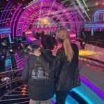 Tess Daly Instagram - A little moment for the team in Fridays rehearsals! 🙌 the crew work SO hard on @bbcstrictly and to produce a live show every week and so seamlessly is an art! Always appreciate how much effort all of the crew put in for us! BTW, this weeks show is going to be good one 😍