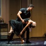 Tess Masazza Instagram - "C'è quello che ti piace, sii naturale" Io: 💃 Vi aspettiamo a teatro per l'ultimo tour dello spettacolo Insopportabilmente donna Live a TEATRO!!! Una commedia romantica piena di colpi di scena, di musica e di risate. Link in bio. Veniteeee!