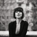 Tess Masazza Instagram – À la garçonne