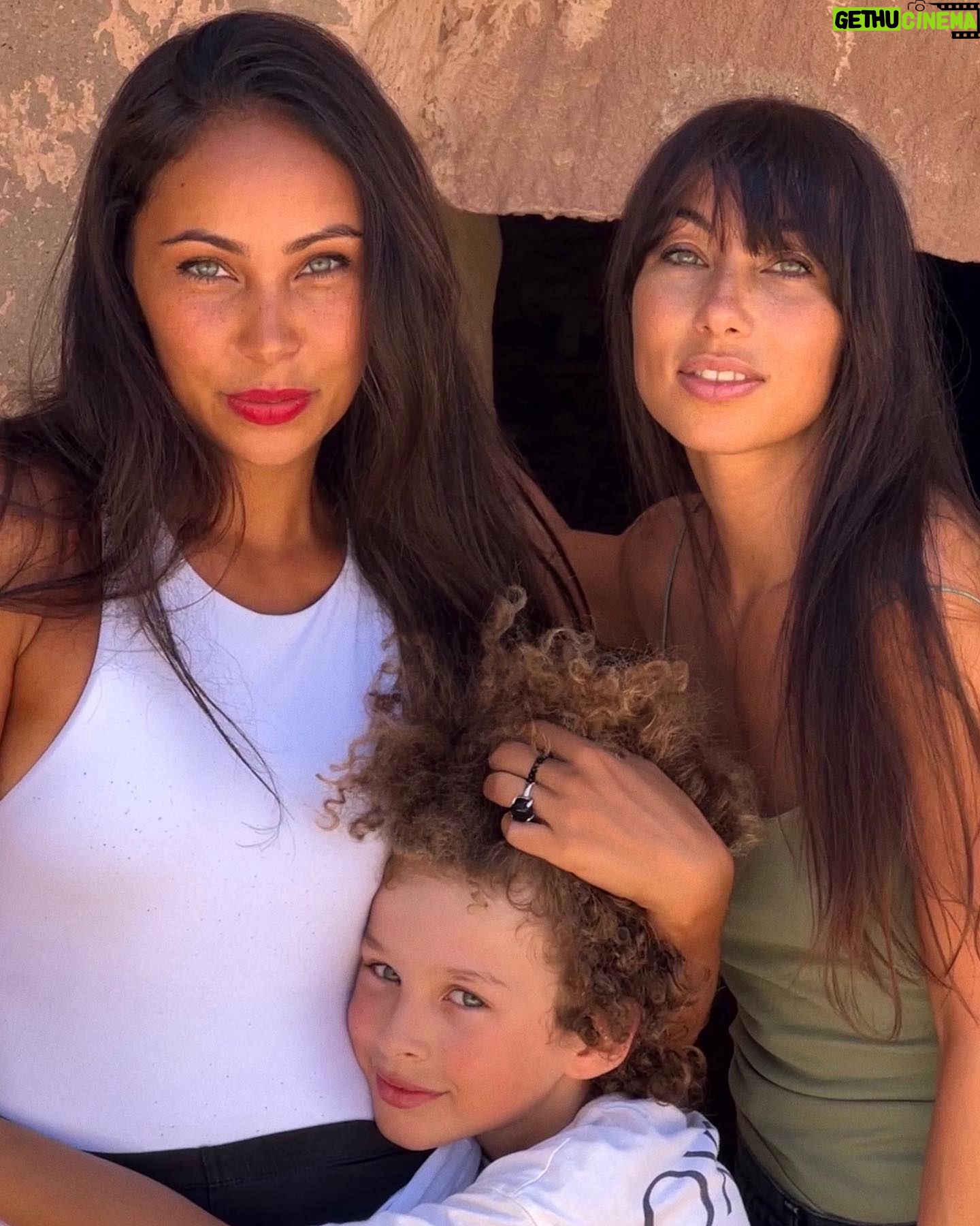 Tess Masazza - 46.4K Likes - The Masazza in the desert šŖ
@andiemasazza
#tunisia #family #TheMasazza