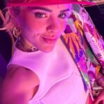 Thalí García Instagram – Que emoción 😍😍!!! Por fin les puedo contar lo que andábamos haciendo en Madrid… ♥️🙏🏻🫶🏻 Que afortunada de formar parte de un elenco y una producción tan maravillosa. Sueño con nuestro reencuentro @alejandroaimetta 🎬🔥

Arranca “MIENTRAS CUPIDO NO ESTÁ”, la nueva comedia romántica que nos hará reflexionar sobre la importancia de encontrar el amor verdadero. Producida por 
@btfmedia con @vadhird @doloresheredia @manuelvega @thaligarcia @analuciado @altairjarabo @andreaduro @antonia_san_juan francor @sergiomomo @danagarciao @palomaruizsdealda @emetam @_martinacariddi_ @albertomateoactor @elavelden #mientrascupidonoestá #cinesinfronteras #hacemoscine #comedia #comediaromantica #amorsinfronteras #mexico