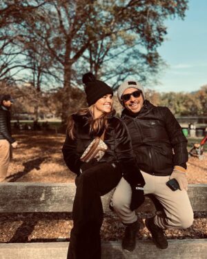 Thalí García Instagram - Felipe & Yo,

Conquistamos tanto, crecimos tanto, nos hicimos mejores muchas veces, viajamos, callamos la boca de muchos y también evolucionamos. Si hay algo en este mundo que me llena el alma, es decir que se que nos vamos mejor que cuando llegamos a esta relación. A veces la vida actúa de maneras muy extrañas, a veces hay ciclos que se cumplen, caminos que nos llevan a rincones del mundo diferentes y aunque el amor sea gigante a veces solo toca decir a adiós y confiar, confiar en que Dios es maravilloso y el universo siempre conspira en favor del amor. 

Te amo y te amaré siempre.