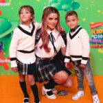 Thalí García Instagram – Feliz regreso a clases les deseamos mis enanos y yo! ♥️

 #happymonday #backtoschool #ootd #poloralphlauren #coolkids #proudmommy