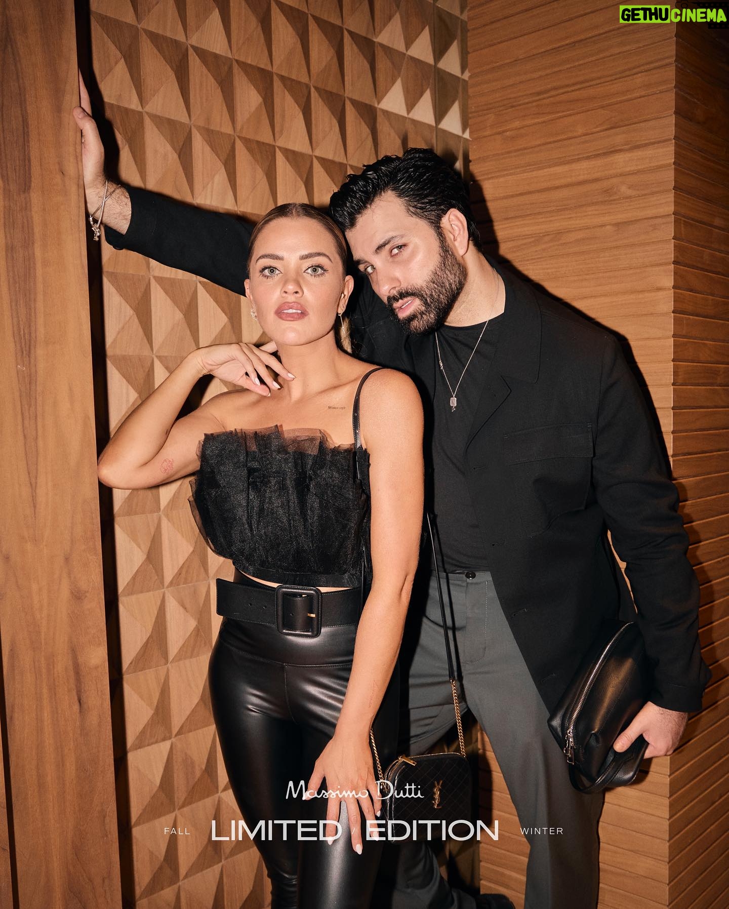 Thalí García Instagram - What a night… 😏❤️🔥 ( fui la más envidiada de la noche, a las pruebas me remito, please: SWIPE ) 🤪 #doubletrouble #newcollection #fallwinter #massimodutti #xoxo @massimodutti @alanslim @diegokleinfranco