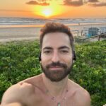 Thales Bretas Instagram - Sobre os presentes que a vida (que por si só já é nosso maior presente) pode dar… Momentos inesquecíveis, visões deslumbrantes, experiências inéditas, atos de amor e carinho… Obrigado Deus, Vida e Amor. Com vcs posso tudo! 🤍 36 e avante! 👊🏻🌟🙌🏻🫶🏻