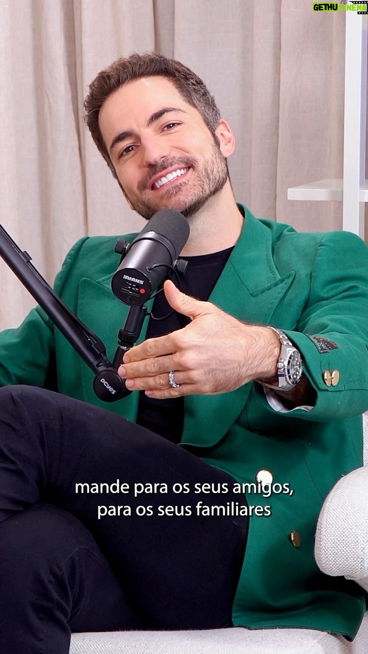 Thales Bretas Instagram - Vocês estão preparados para mais um episódio INCRÍVEL do podpele??! 😱🥰 🎙️ Dessa vez receberemos a @heloisaperisse , uma mulher maravilhosa e cheia de histórias inspiradoras para nos contar!! ⏰ Coloca o alarme para não perder ein?! Domingo as 10h no YouTube e nas principais plataformas de áudio #podpele #podcast #cuidadoscomapele #autocuidado #thalesbretas #heloisaperisse