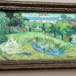 Thales Bretas Instagram - Vi recentemente essa exposição no Museu D’Orsay, em Paris, com as últimas obras de Van Gogh, que ele pintou na cidade de Auvers-sur-Oise, na França, enquanto se hospedou na casa do seu médico Dr Gachet. Essas obras misturam a melancolia do pintor com a paisagem bucólica do campo onde viveu, e seus habitantes retratados. Eu fico fascinado pela arte, pela forma com que artistas, supersensíveis, retratam suas experiências e percepções do mundo. Queria poder me expressar assim! Quem mais aí curte?