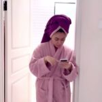 Thalita Latief Instagram - Mencari inspirasi terbaiiiiiqqque buat baju lebaran yg bisa couple-an sm anak/pasangan/keluarga tuh susah” gampang krn aku cukup picky untuk urusan baju lebaran, harus yg nyaman pastinya utk dipakai dan tentunya harus terlihat keren dong… • Aku udah menjadi loyal customer bertahun” dan selalu puasss sm baju”nya 😇😘 • Nonton sampai habis yaaa.. pasti langsung pengen kepoin ig nya @kepompong.kupukupu Dan jangan kaget ya guys krn promonya juga banyakkkk 😍 • Pokonya kak @ria.atelier da bestttt 🤩👌🏼 • #ramadhankareem