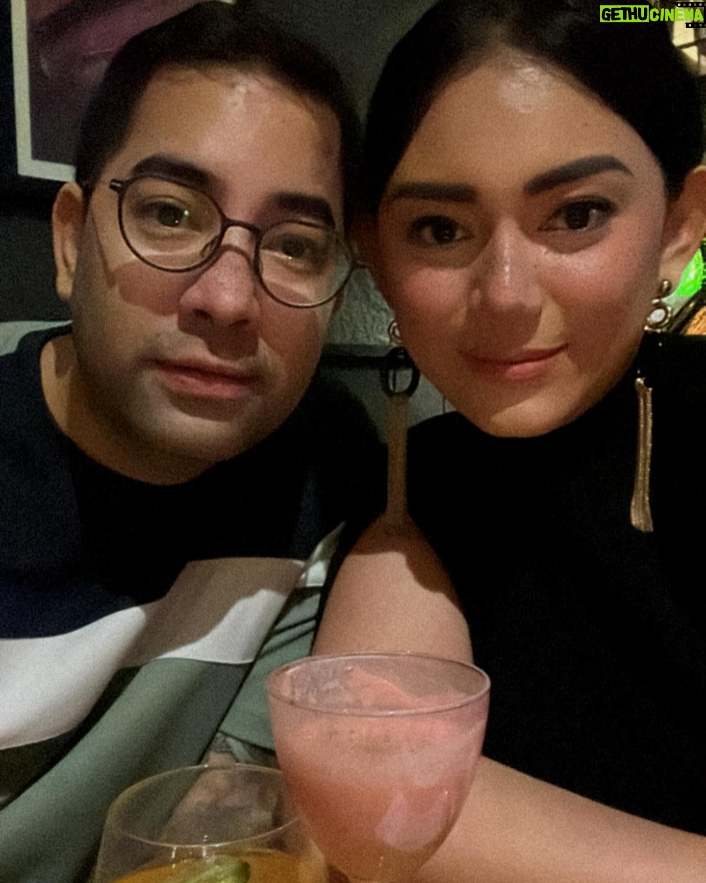 Thalita Latief Instagram - Finally hangout with our favo meat guy π We had a great dinner π Well served @dimsthemeatguy ππΌ Thank you @pennjakarta for having us ππ» β’ Come, taste it and enjoy the vibes β¨ @pennjakarta x @dimsthemeatguy β’ #happygolucky #blessed #grateful #decemberisourfavoritemonth