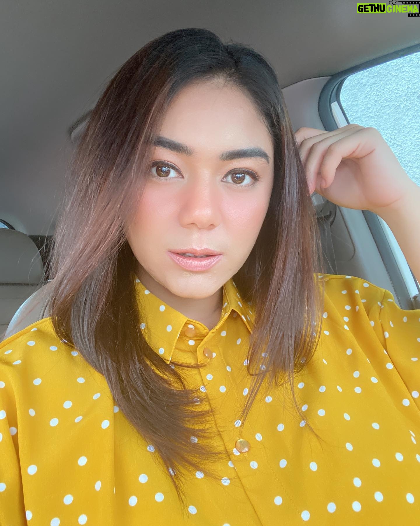 Thalita Latief Instagram - High value comes up with the natural things, no need to showed up with any kind of flexing things to makes you, you. 💕 • #thursday