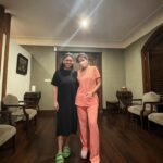 Thalita Latief Instagram - Trust the process 💪🏼🤍😇 Always happy control routine with my lovely doctor @cissienugraha 😘🙏🏻💕 Ini dokterku yg bantu prosesku sejak awal bgt ya guysssss hingga saat ini 🫶🏼🫶🏼🫶🏼🫶🏼🫶🏼 • Juara sih dokter… abis off lama krn libur lebaran udah takut aja ni berat badan bakalan amburadul… eeehhhhh hari ini bangga sm diri sendiri krn BB justru stabil dan lingkar pelan” turun terusss… Alhamdulillahhh 😇😍 semangat semangat semangat… maju terussss 💪🏼💪🏼💪🏼 • #grateful #blessed #happy #healthylifestyle #happylife