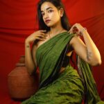 Thamizh Selvi Instagram - Don’t worry, it isn’t the asoka trend ! #selfportrait