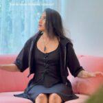 Thamizh Selvi Instagram - I dressed up goth but ended up feeling cute in this pink interior 🎀🐷 @hk.permanentmakeup_bangalore