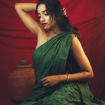 Thamizh Selvi Instagram - Don’t worry, it isn’t the asoka trend ! #selfportrait