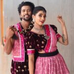 Thamizh Selvi Instagram - Village folk? 🔥here we go! Watch us today! @prasanth_dancer_ @prasanthdancehouse Makeup artist: @sri_makeoverz Photographer: @spotlight_media_official
