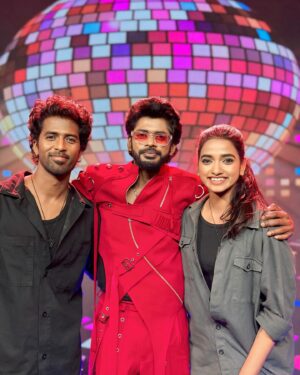 Thamizh Selvi Instagram - Master ❤️🔥 I’m framing this big for sure! 
Idhu podhumada 🥰 
@iamsandy_off @prasanth_dancer_
PC: @deepuuofficial Nanri'nga 🙏