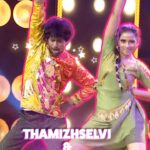 Thamizh Selvi Instagram - Dance Floor same ah seivom Atrocity Dhaan!👯 #Thamizhselvi #Prasanth | Jodi Are U Ready சனி மற்றும் ஞாயிறு இரவு 9.30 மணிக்கு... நம்ம விஜய் டிவில... #LetsDanceBuddy #SandyMaster #Sridevi #Meena #JodiAreUready #DanceShow #Dance #VijayTelevision #VijayTV