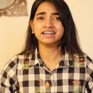 Thamizh Selvi Instagram - Reposting 🥺 Recreated this scene from Thenali - The haunting past of Thenali !
One of my favourite acting videos! I had to accept the story as mine and feel it each time as I performed. 
Hope it doesn't get deleted or removed this time 🥲