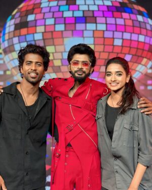 Thamizh Selvi Instagram - Master ❤️🔥 I’m framing this big for sure! 
Idhu podhumada 🥰 
@iamsandy_off @prasanth_dancer_
PC: @deepuuofficial Nanri'nga 🙏