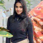 Thamizh Selvi Instagram - Just decided to look pretty today 🤍