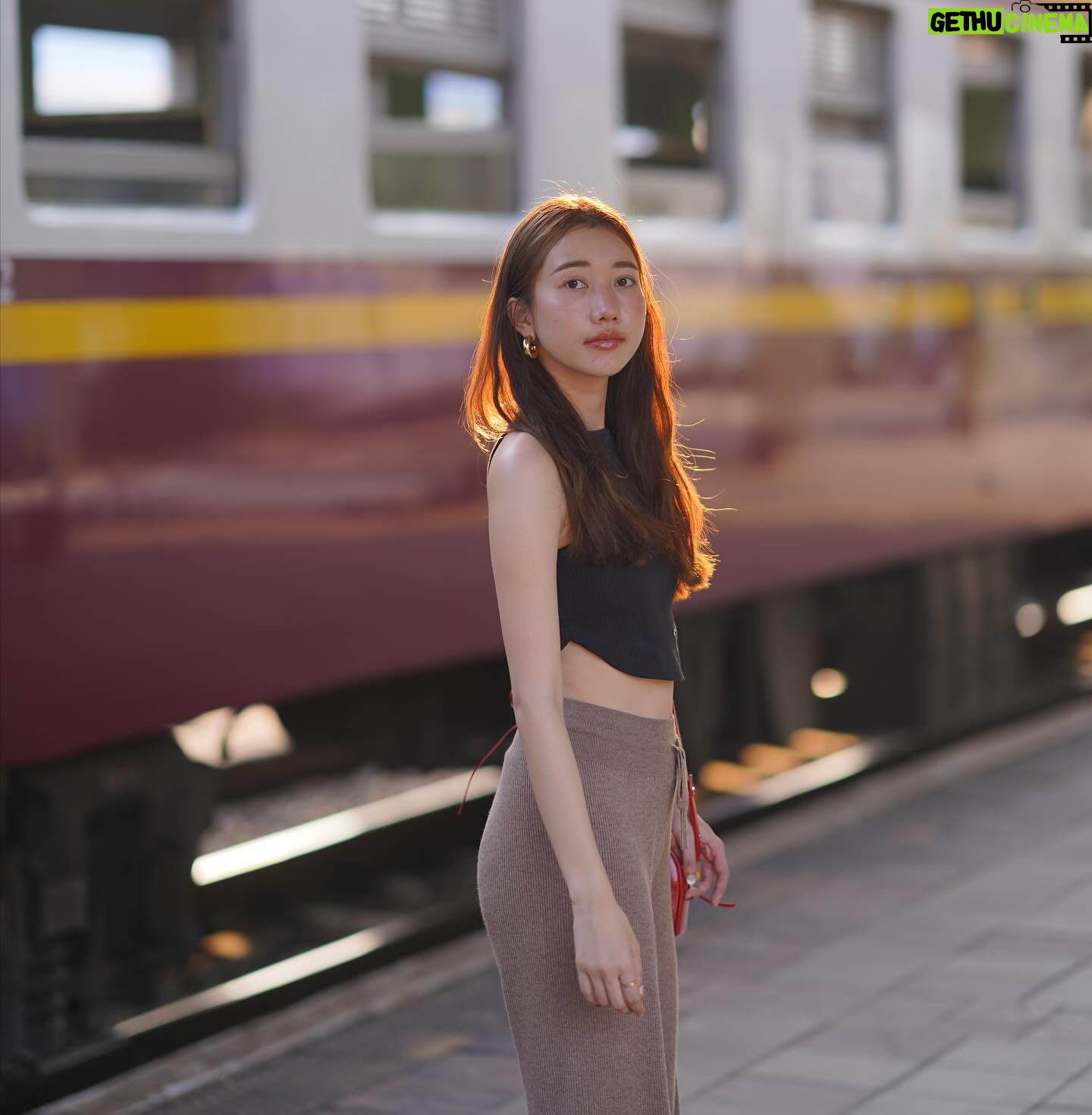 Thanwaporn Nasombat - 3 Likes - 🚂