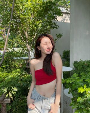 Thanwaporn Nasombat Instagram - ตื่นแล้วฮับบ 🌹
