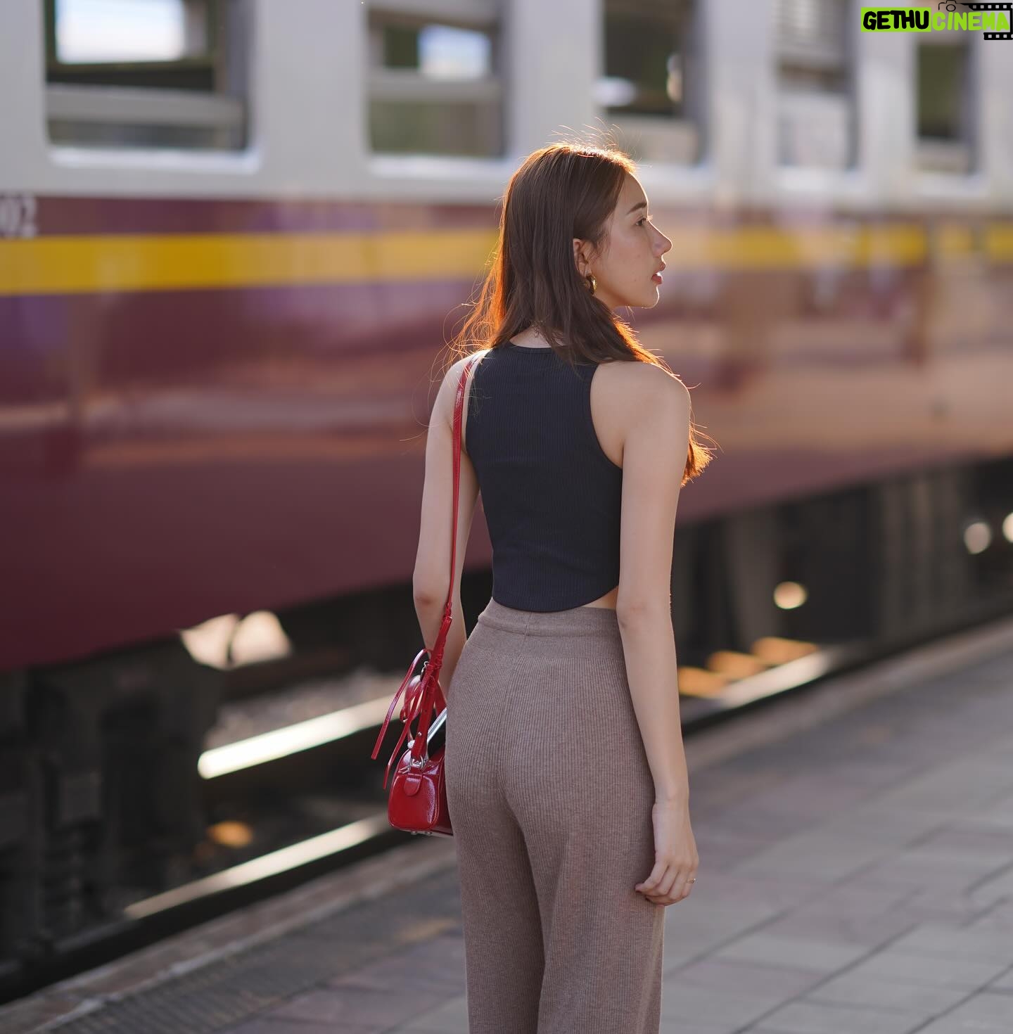 Thanwaporn Nasombat - 3 Likes - 🚂