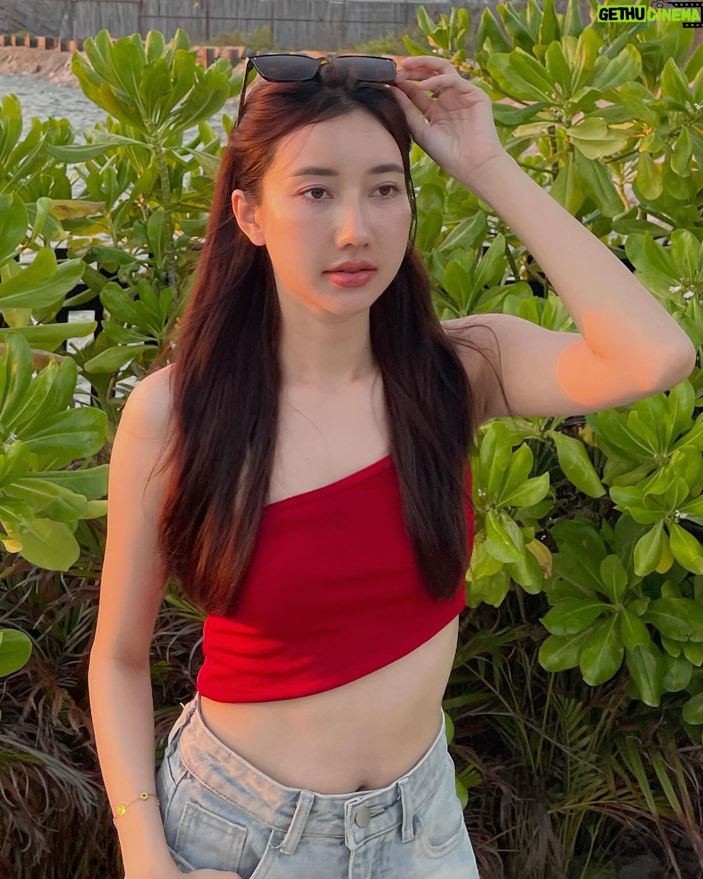 Thanwaporn Nasombat - 3 Likes - บักแตงโมปั่นร้านหนิคือที่สุด 🍉