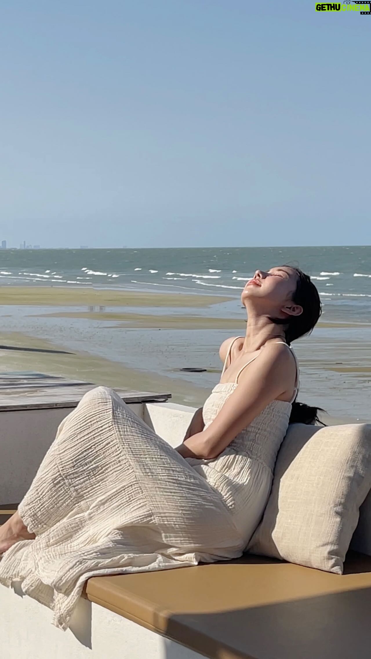 Thanwaporn Nasombat - 7K Likes - Eat, Beach, Sleep, Repeat 😊
#นะโมจะเที่ยว