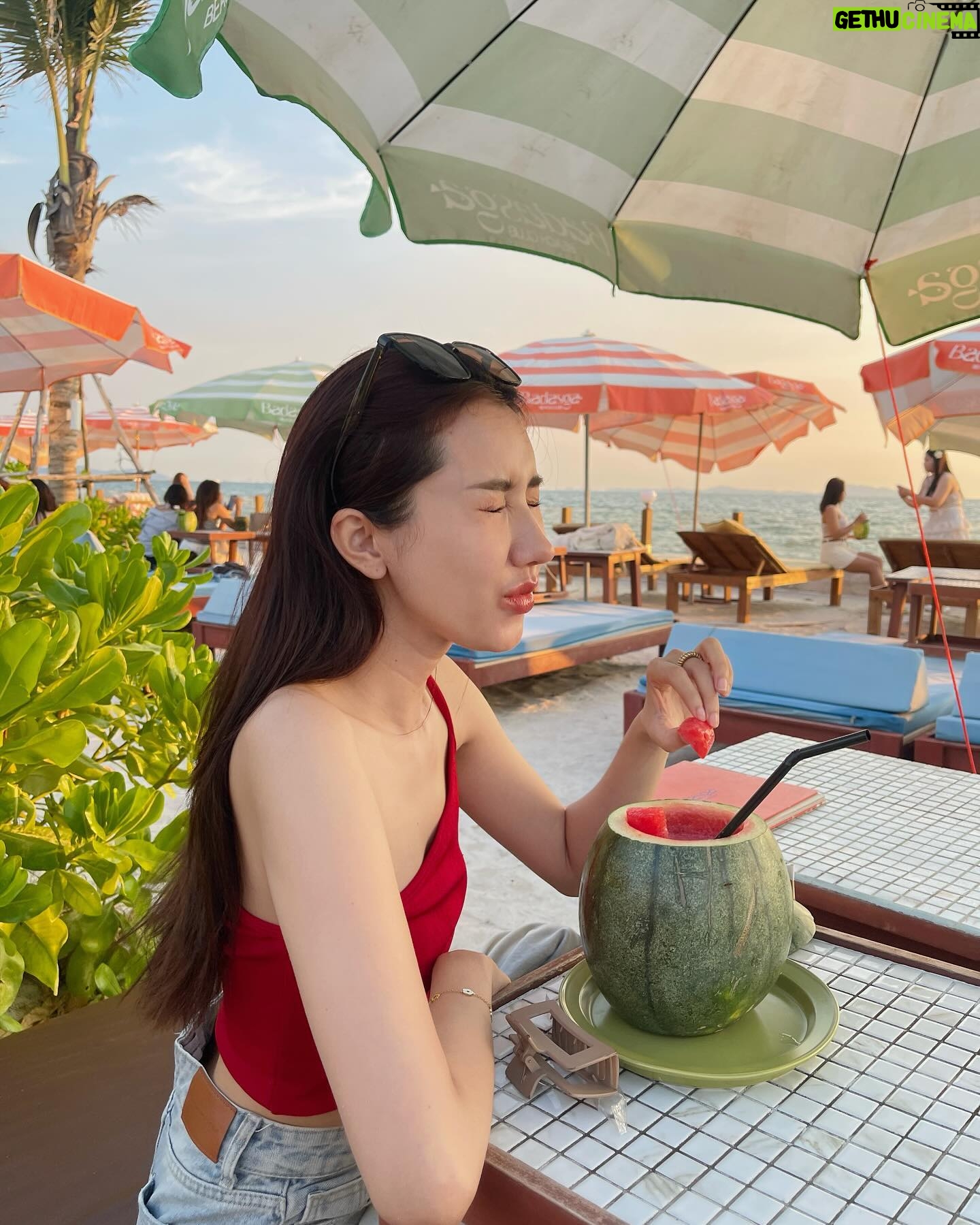 Thanwaporn Nasombat - 3 Likes - บักแตงโมปั่นร้านหนิคือที่สุด 🍉