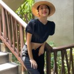 Thanwaporn Nasombat Instagram - คิดถึง 40 องศา ที่ไทยแล้ว 😂☀️ #นะโมจะเที่ยว