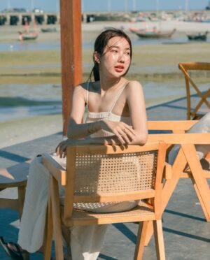 Thanwaporn Nasombat Instagram - ร้านกาแฟลับๆริมหาดหัวหิน 🌴

มาทีไรก็ชอบ 🌊

#นะโมจะเที่ยว