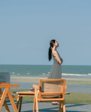 Thanwaporn Nasombat Instagram - ร้านกาแฟลับๆริมหาดหัวหิน 🌴

มาทีไรก็ชอบ 🌊

#นะโมจะเที่ยว
