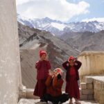 Thanwaporn Nasombat Instagram – นะโมอินอินเดีย ภาพแรก ถ่ายรูปกับเณร 🙏