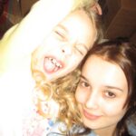 Thays Gorga Instagram – Hoje é o dia da minha amorinha, da minha Twin!
Eu a vi nascer, dei comida, dei banho, limpei bumbum… 💩 e aí ela cresceu… deixou de ser um pouco “minha filha” e virou minha melhor amiga, minha parceira, minha cúmplice e minha confidente.
E eu tenho tanto orgulho dela… ela é linda, inteligente, educada, responsável, tem valores sólidos, tem brilho e tem luz! 
Ela é meu xodó e eu daria a vida por ela porque eu a amo mais que tudo!
Feliz aniversário Twin! Você é um presente de Deus nas nossas vidas! Demorou para chegar, mas quando veio transformou cada um de nós e fez tudo ser muito mais legal… Com que eu falaria gatônes se não fosse com você?😻🐱🐈
Te desejo tudo de mais lindo e estarei sempre por perto para te ajudar, te apoiar e comemorar suas conquistas, que eu tenho certeza que serão muitas porque você é demais!
Te amo! Conte comigo sempre! 
Que seu dia seja lindo… e cheio de guloseimas… me aguarde! Hehehe