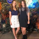 Thays Gorga Instagram - Tem coisa melhor do que encontrar vários amigos no mesmo lugar? Foi tudo tão gostoso que eu esqueci de tirar fotos com um monte de gente querida! 🤷🏻‍♀️ E lembram do look da @infinifashion que vocês escolheram na enquete que fiz semana passada? Usei ele para ir no evento!🍀✨
