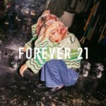 Thelma Aoyama Instagram - 改めまして、この度再上陸を果たした @forever21_jp のアンバサダーに任命されました!!❤️🤍☀️🌈 そして本日大阪ららぽーと門真 にFOREVER 21第1号店がOPENしました!!🙆🏽‍♀️ 是非皆さん遊びに行ってね🤍 またインスタにFOREVER 21のお気に入りコーデとかポストするね✌🏽 #フォーエバー21