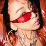 Thelma Aoyama Instagram - 今日で36歳を迎えました🎀 いつも私を支えてくれるみんなに大感謝祭です。 私と出会ってくれてありがとう。 みんなが居る私の人生、最高や。 ほんまにありがとう!!! ♡ Photo: @photoby217 Hair&makeup: @tsuuuuuuuuuu Styling: @tetsuyanishimura Clothes: @diesel