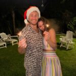 Thelma Fardin Instagram - Feliz Navidad ♥️ Que sea repleta de amor y rodeados de gente querida para todos